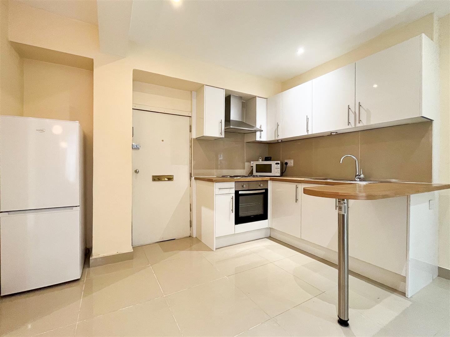1 bed property in Fursecroft Court, Marylebone